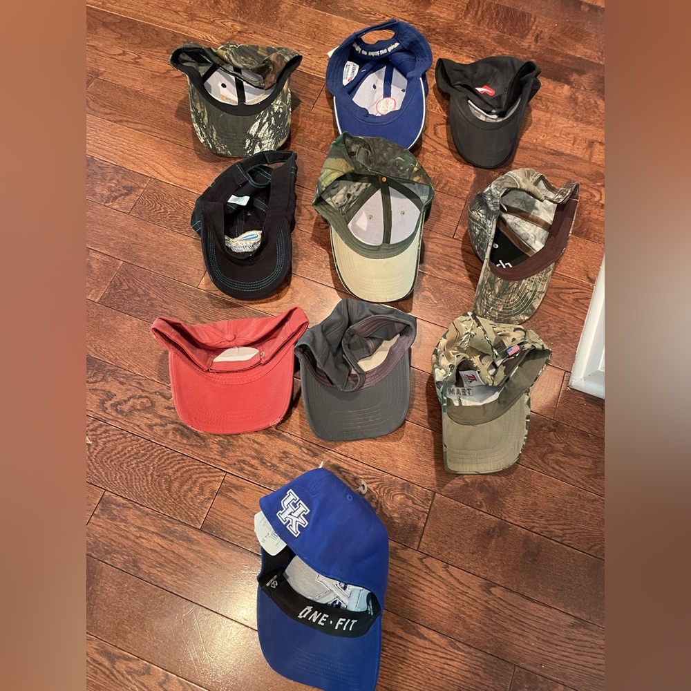 Bundle of men’s hats - Picture 6 of 8